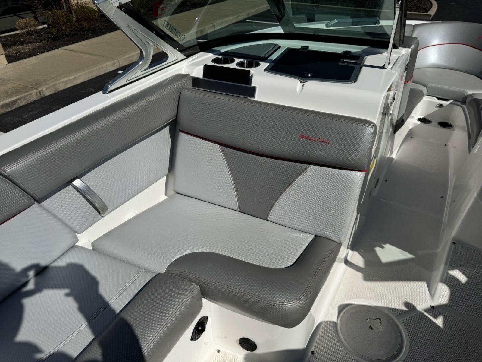 2018 MasterCraft XT23