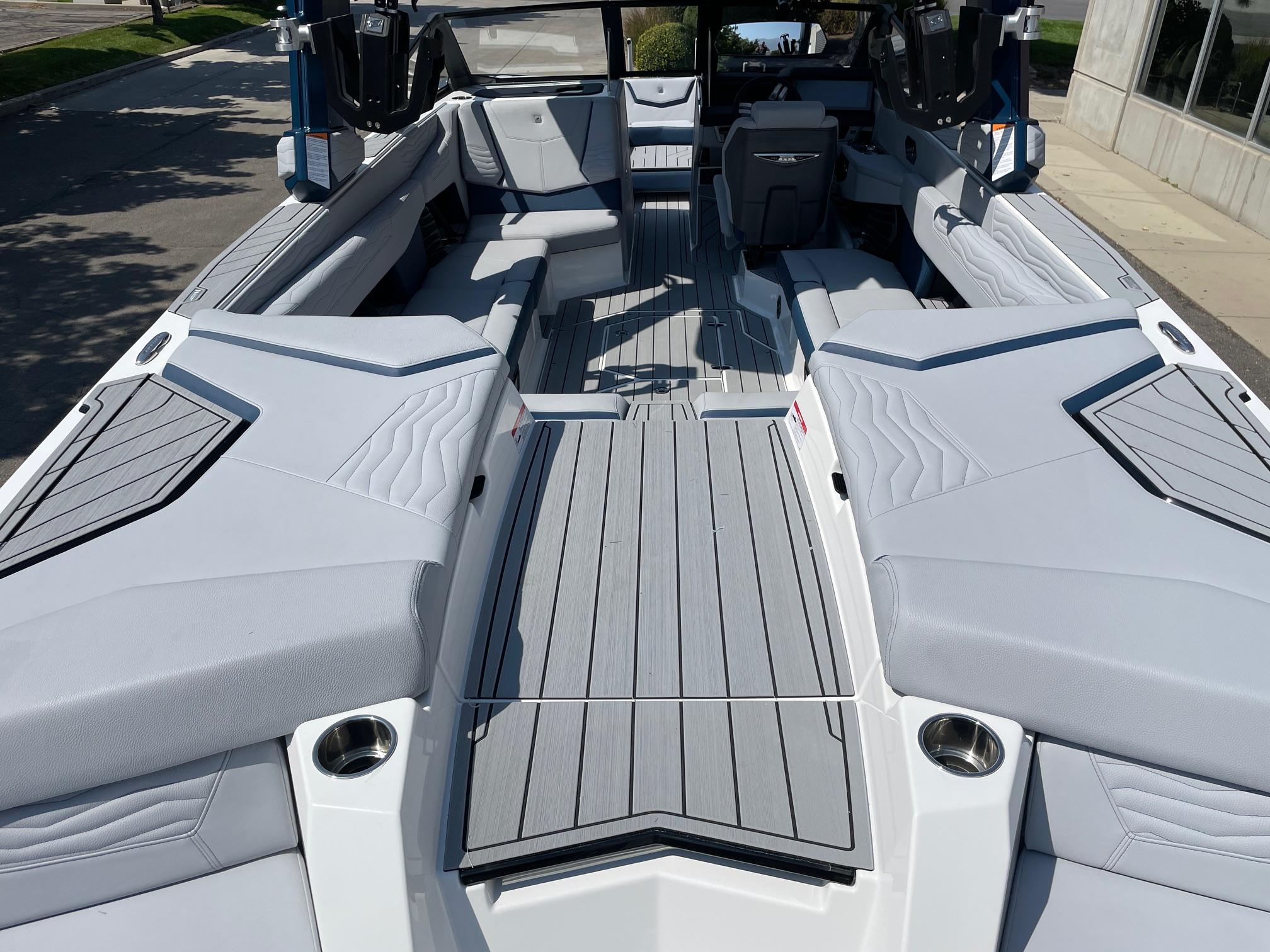 2025 NAUTIQUE G25 W/ZZ8S SUPERCHARGED POWER PLANT
