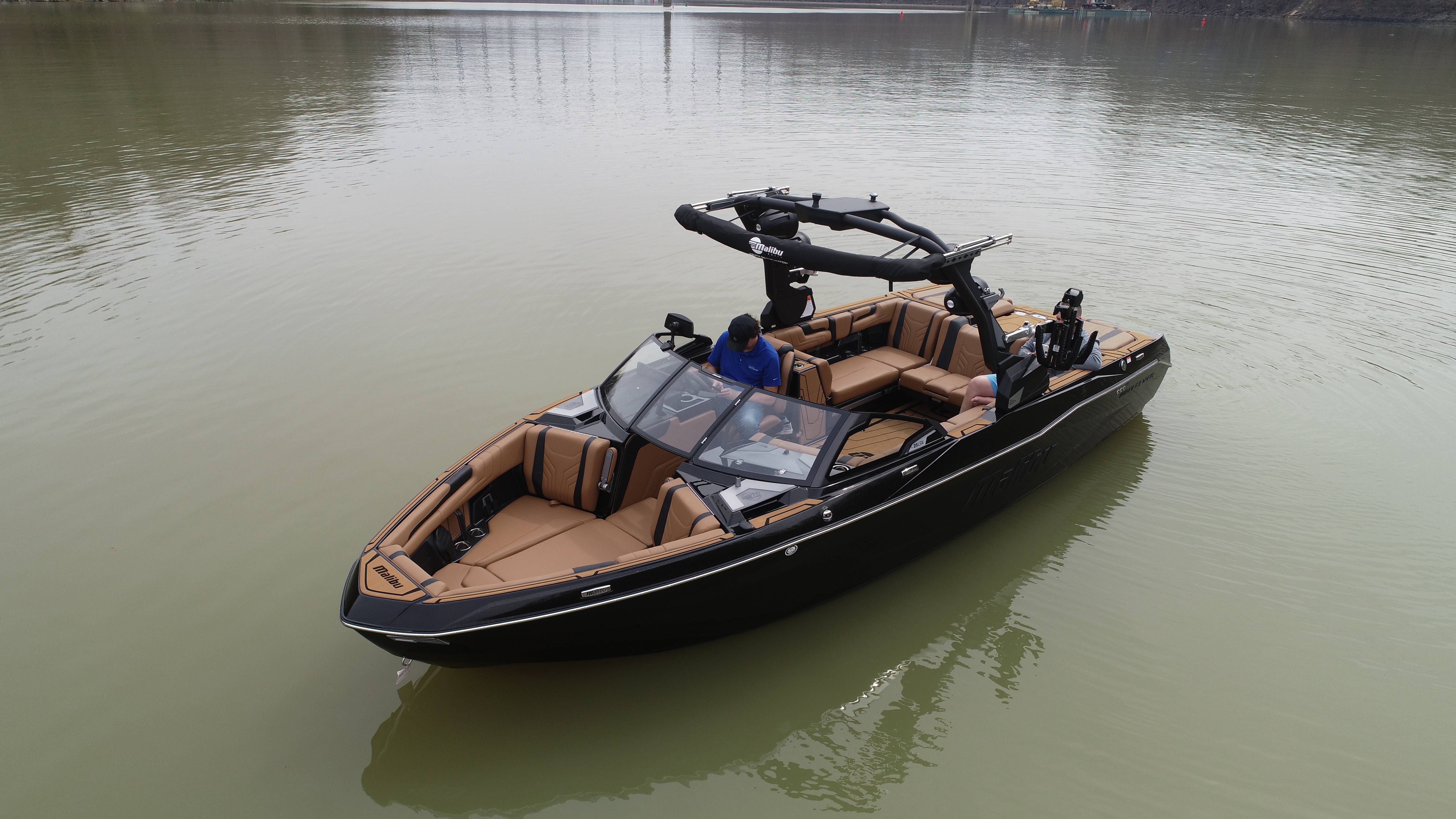 2025 Malibu 25 LSV