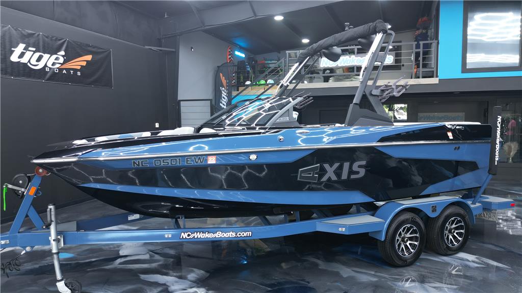 2021 Axis A20 ** Only 65 Hours **