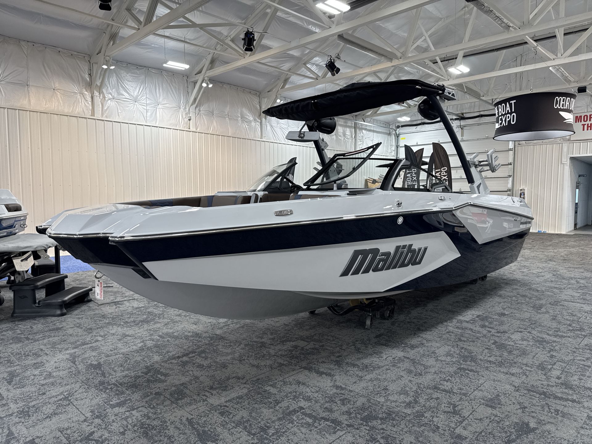 2025 Malibu 24 MXZ