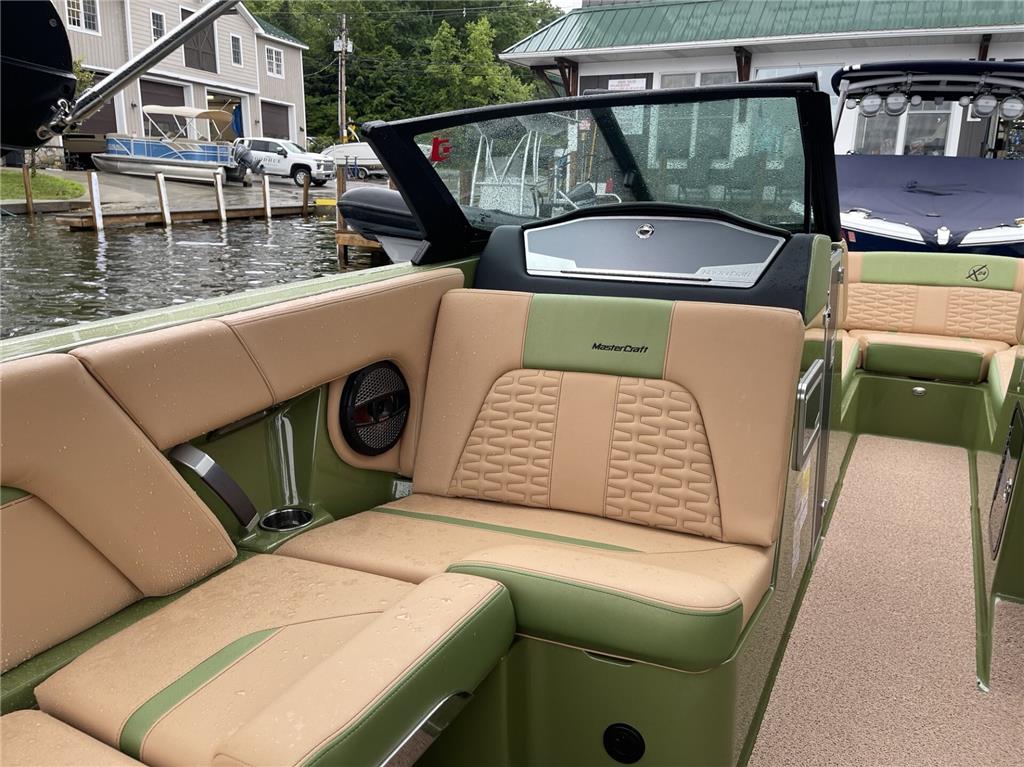 2023 MasterCraft X24