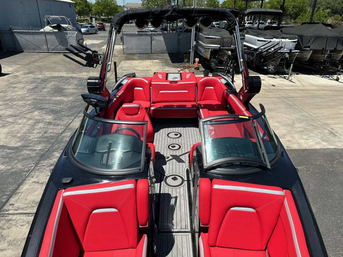 2022 MasterCraft XStar S