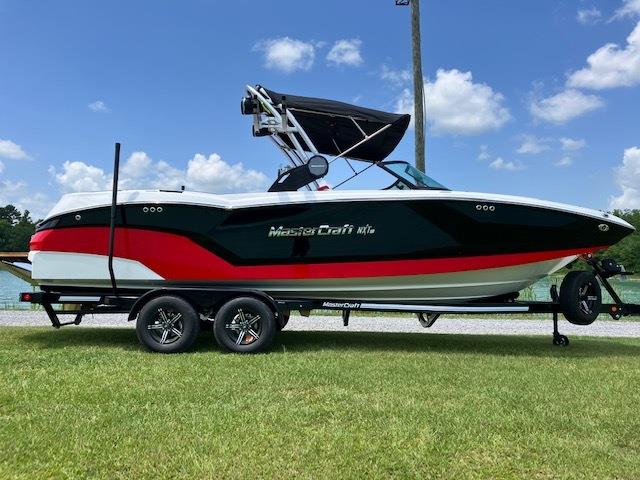 2024 MasterCraft NXT 24