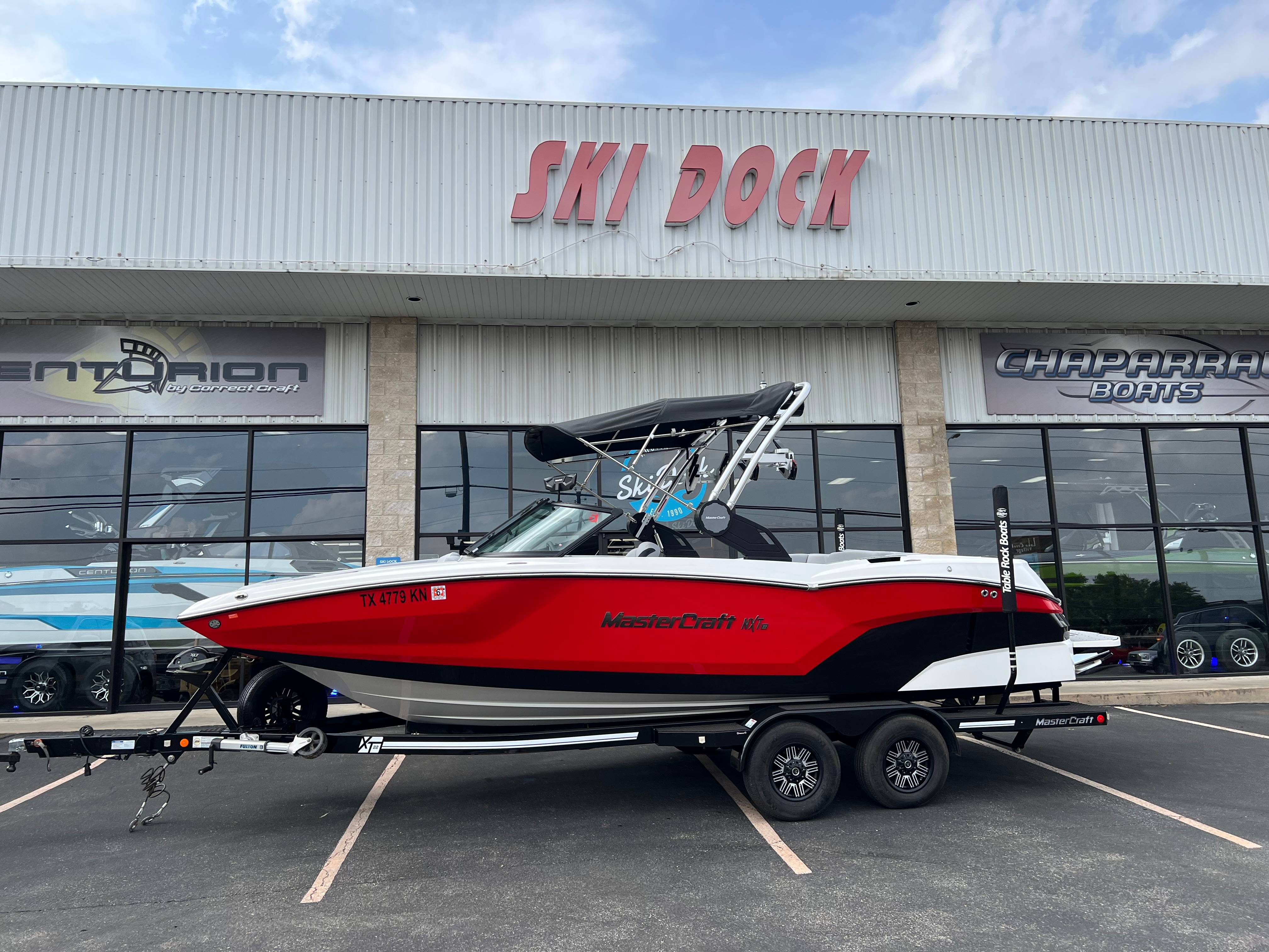 2022 MasterCraft NXT 22