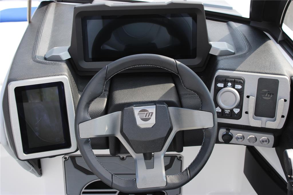 2024 Malibu 23 LSV