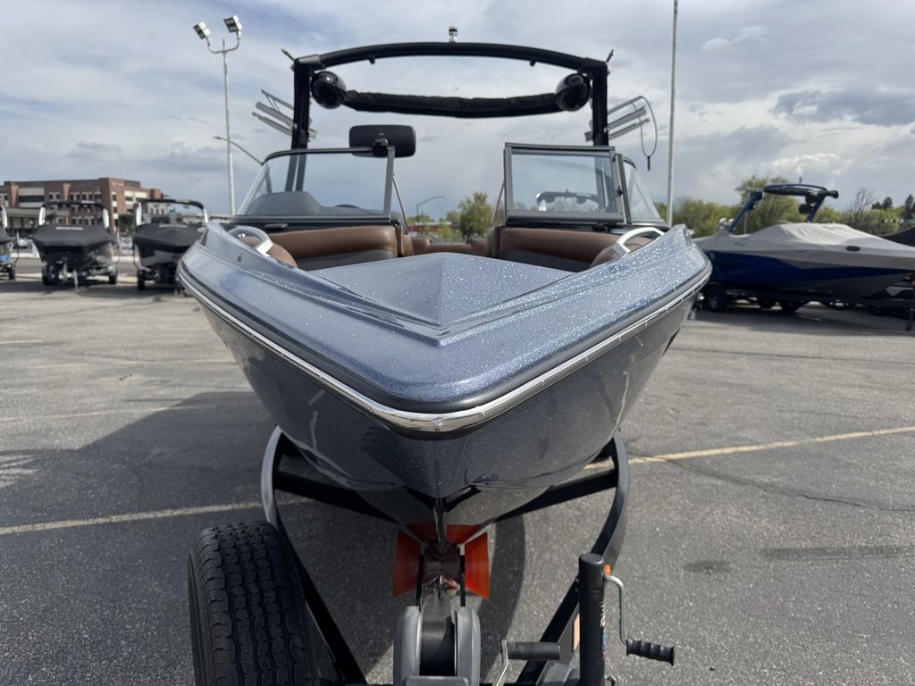 2018 Tige R21