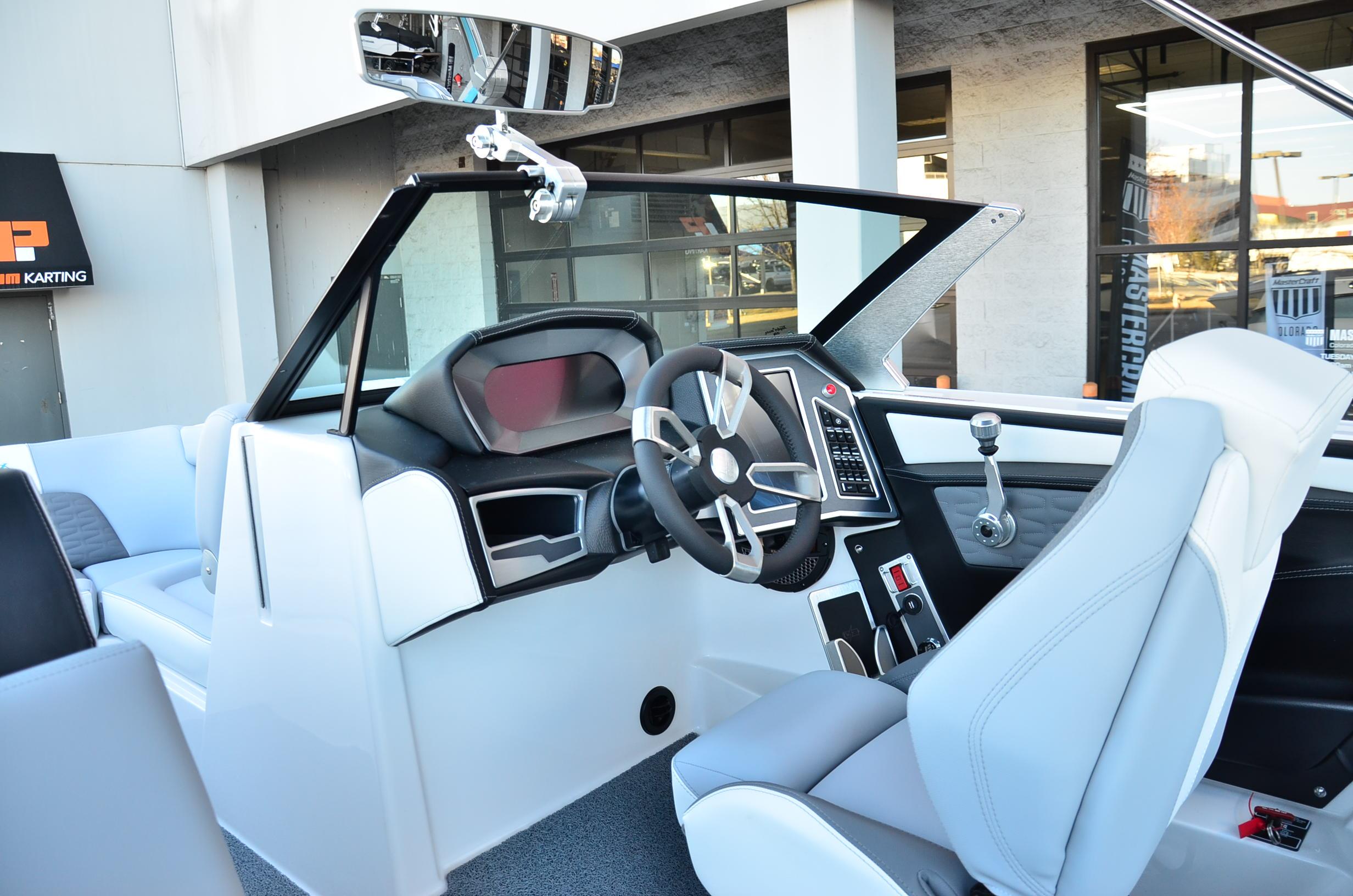 2024 MasterCraft X22 – BOAT SHOW SPECIAL! 2024 Model Year End Clearance!