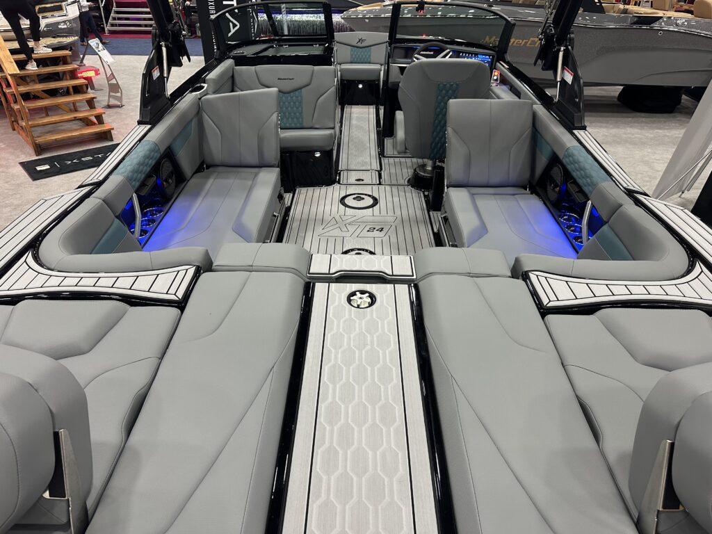 2025 MasterCraft XT24