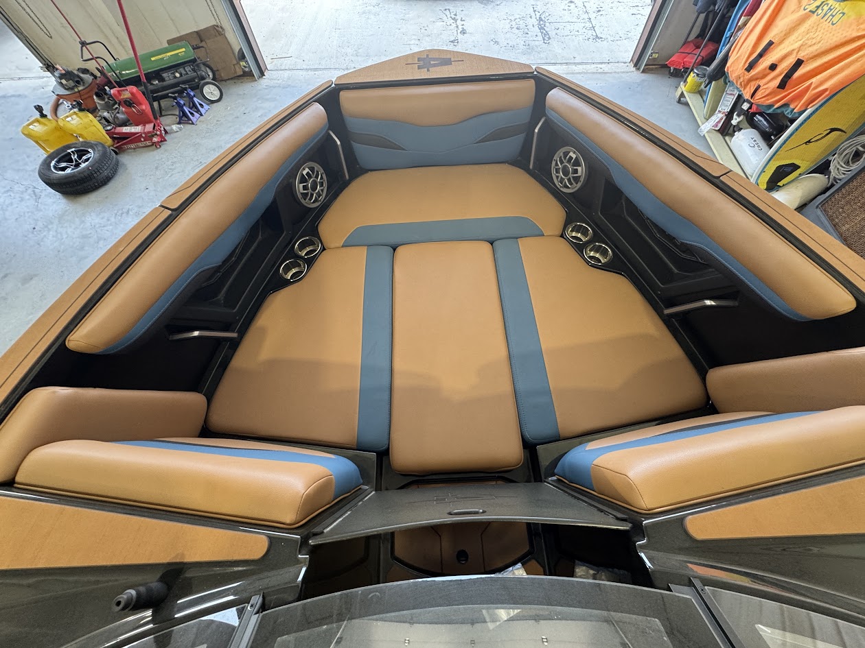 2023 Axis T250