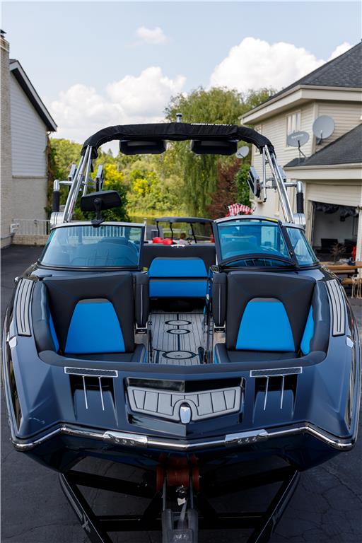 2018 Mastercraft X-Star – Midnite Black with Jet Stream Blue Flake – 300 Hours