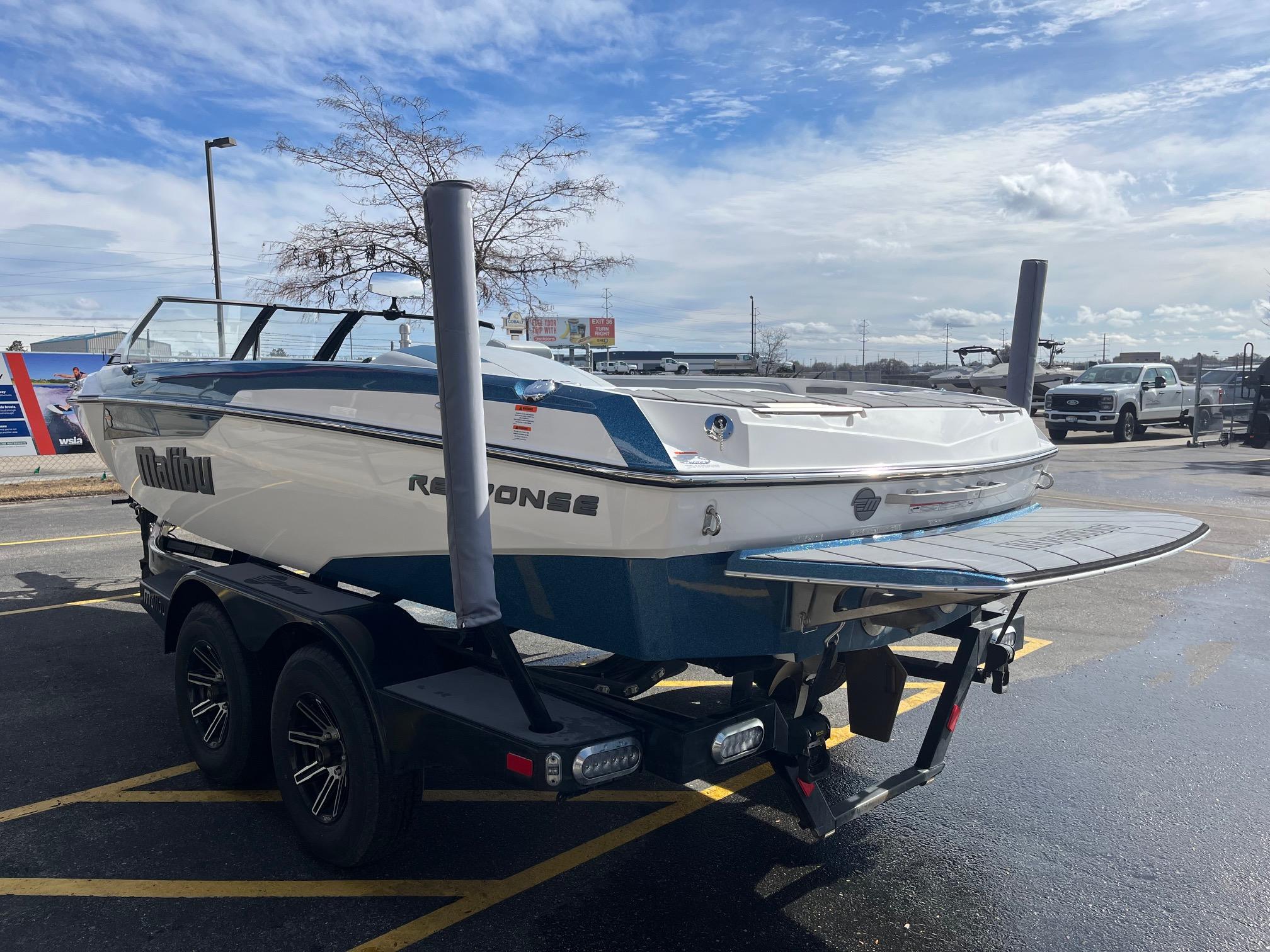 2024 Malibu Response TXi MO CB DEMO