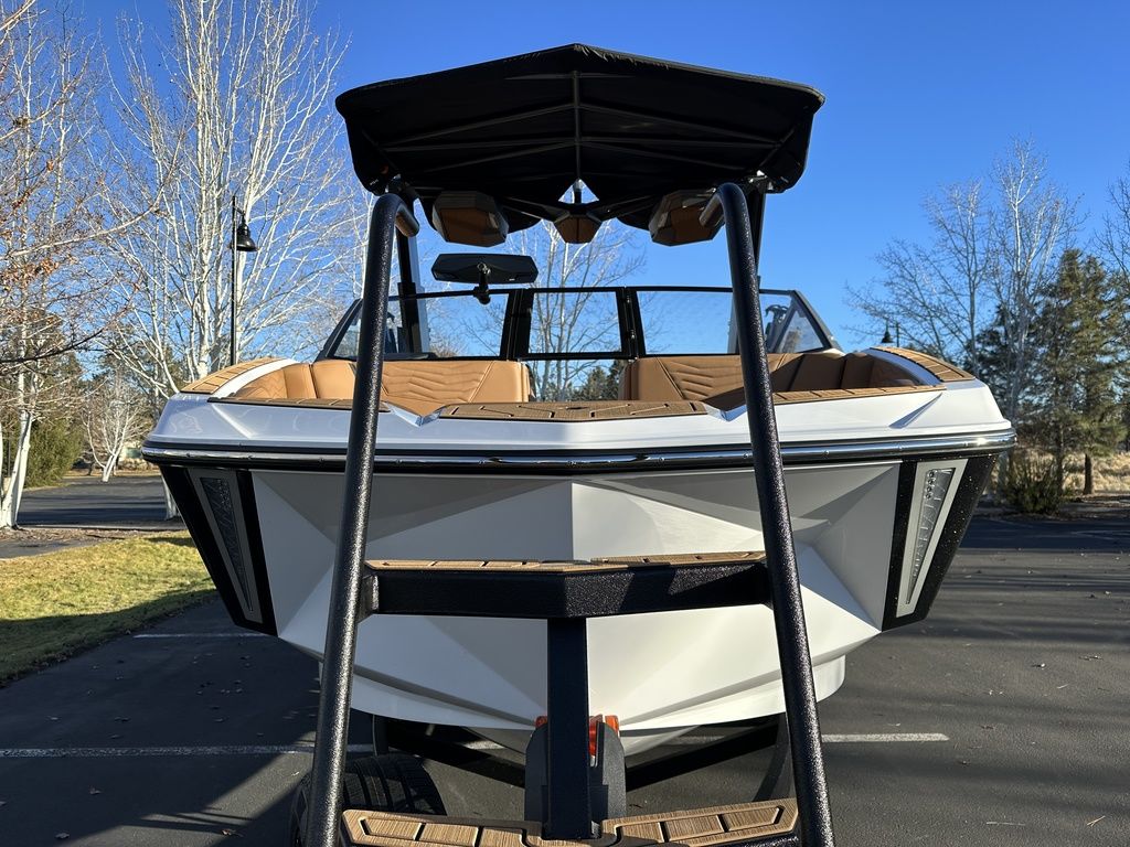 2025 Nautique Super Air Nautique G23