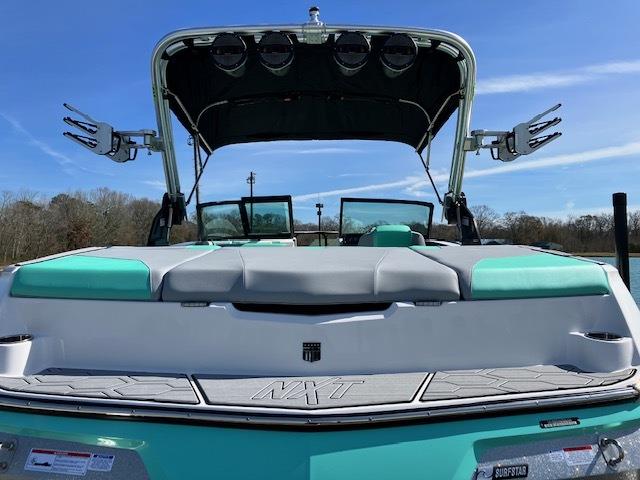2024 MasterCraft NXT 21