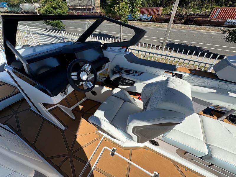 2024 Nautique G23 Paragon
