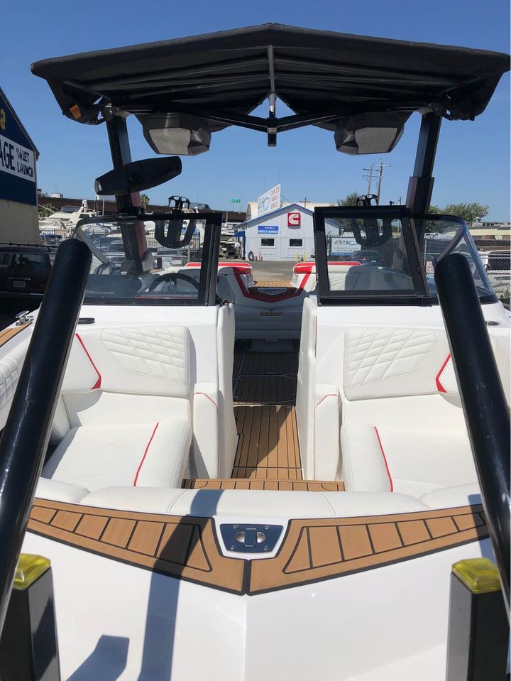 2022 Nautique G23