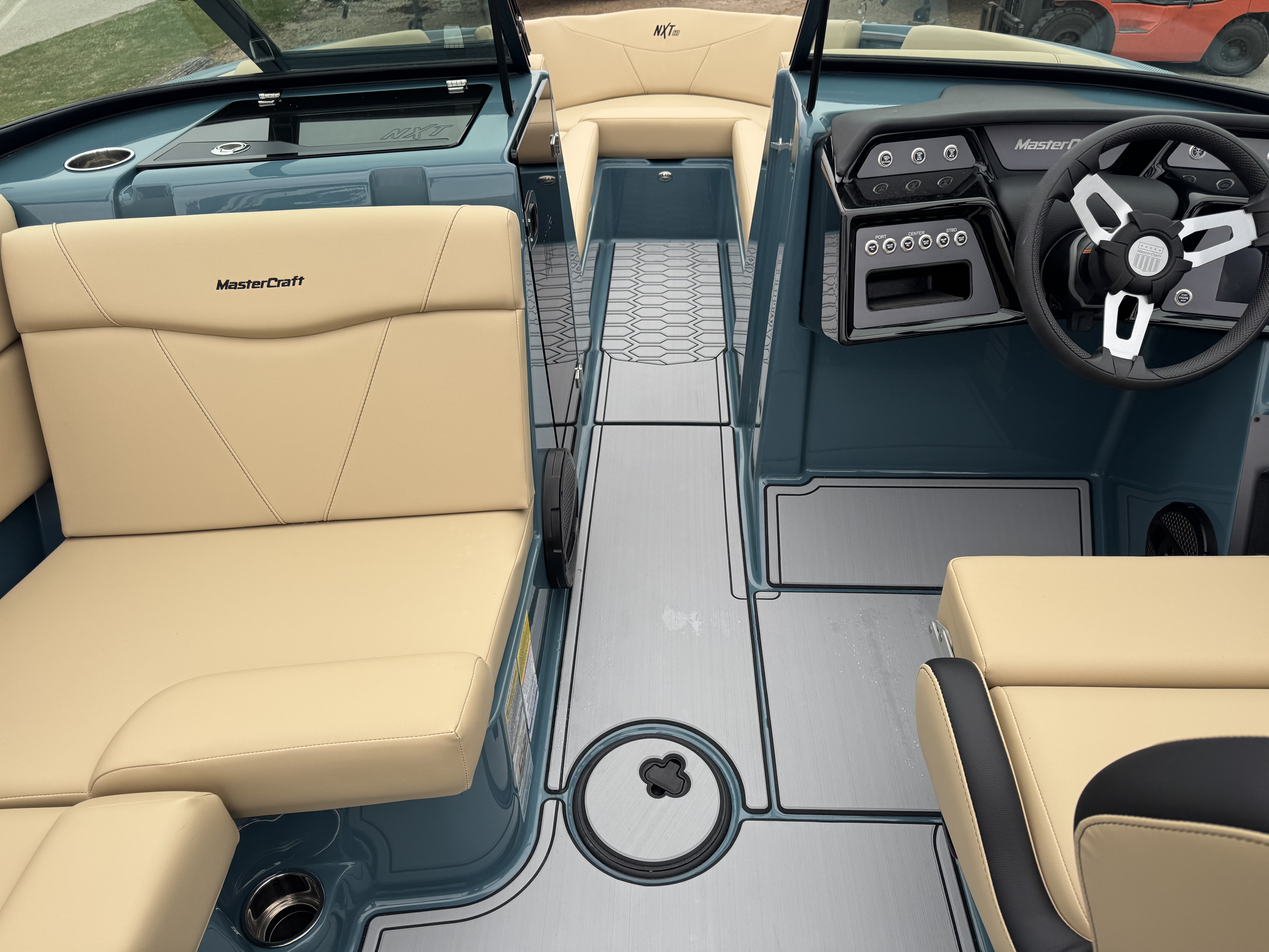 2025 MasterCraft NXT23