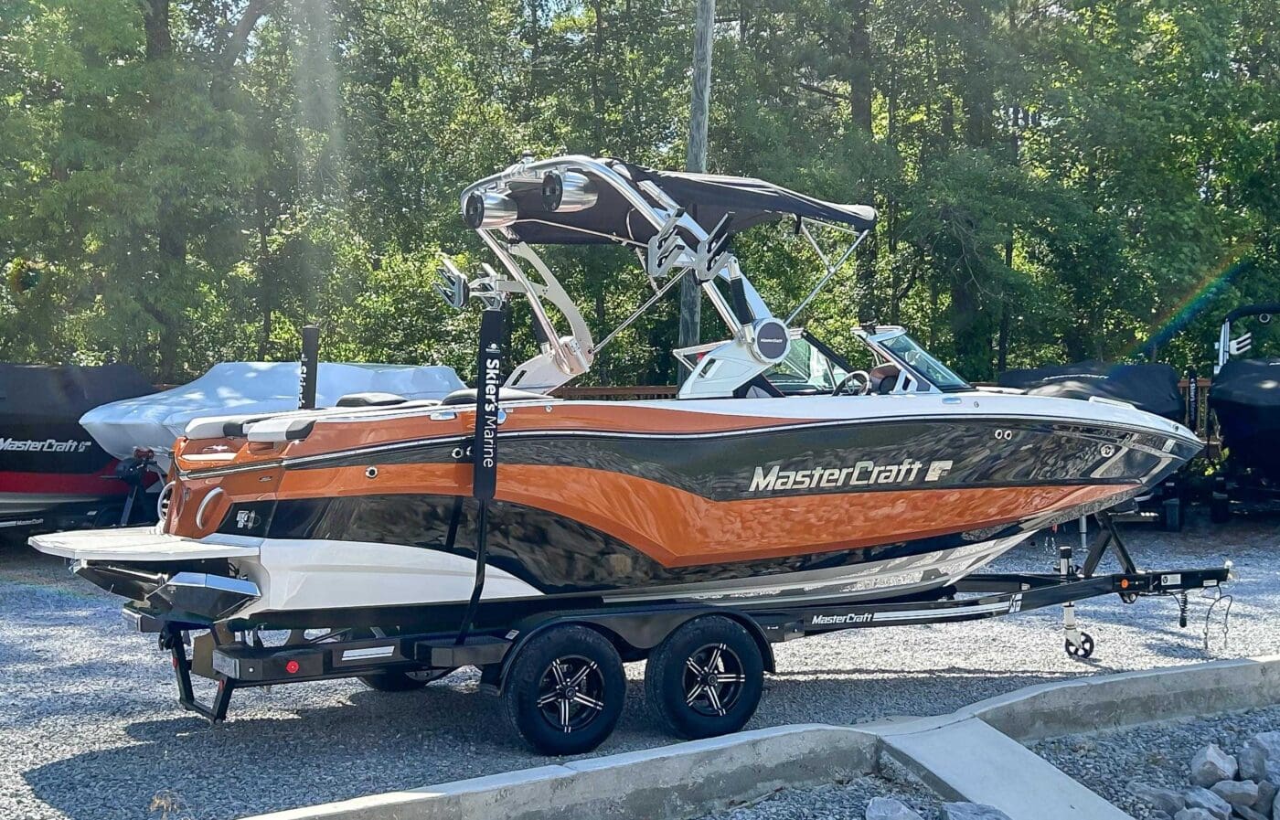2021 MasterCraft XT22