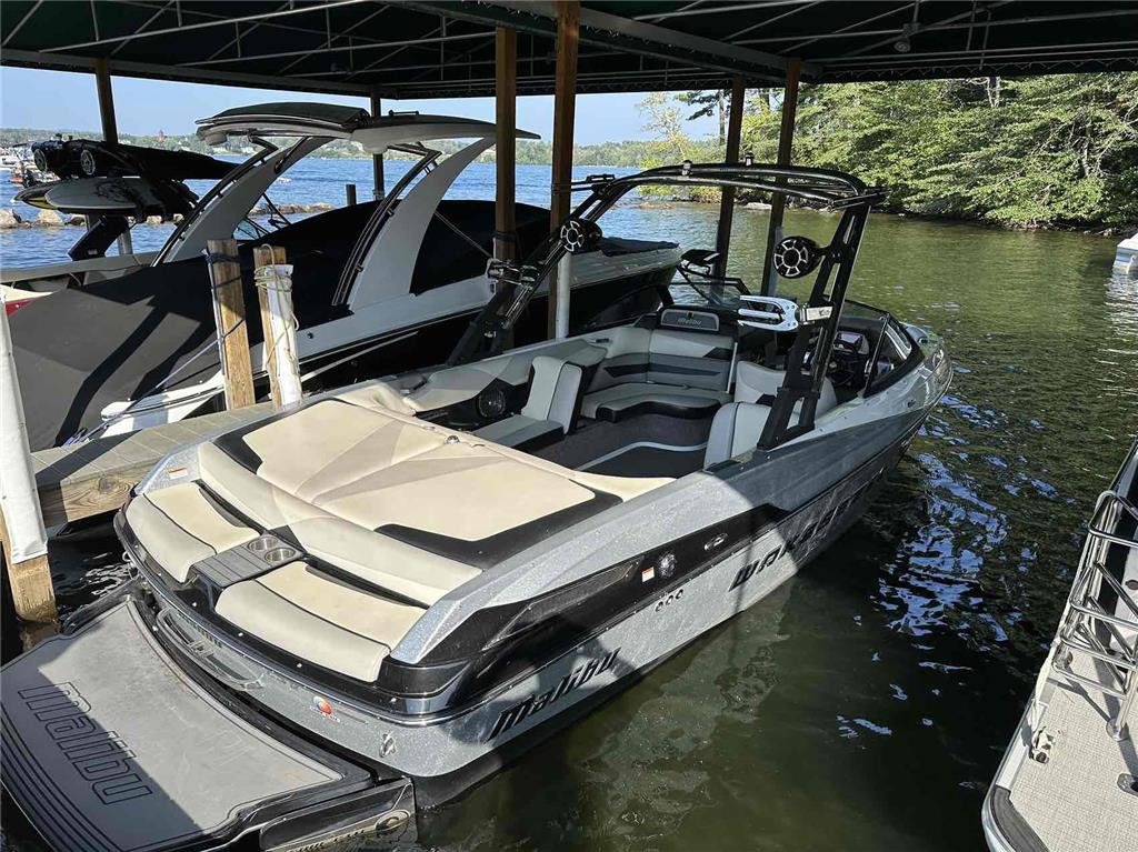 2014 Malibu Wakesetter 23LSV
