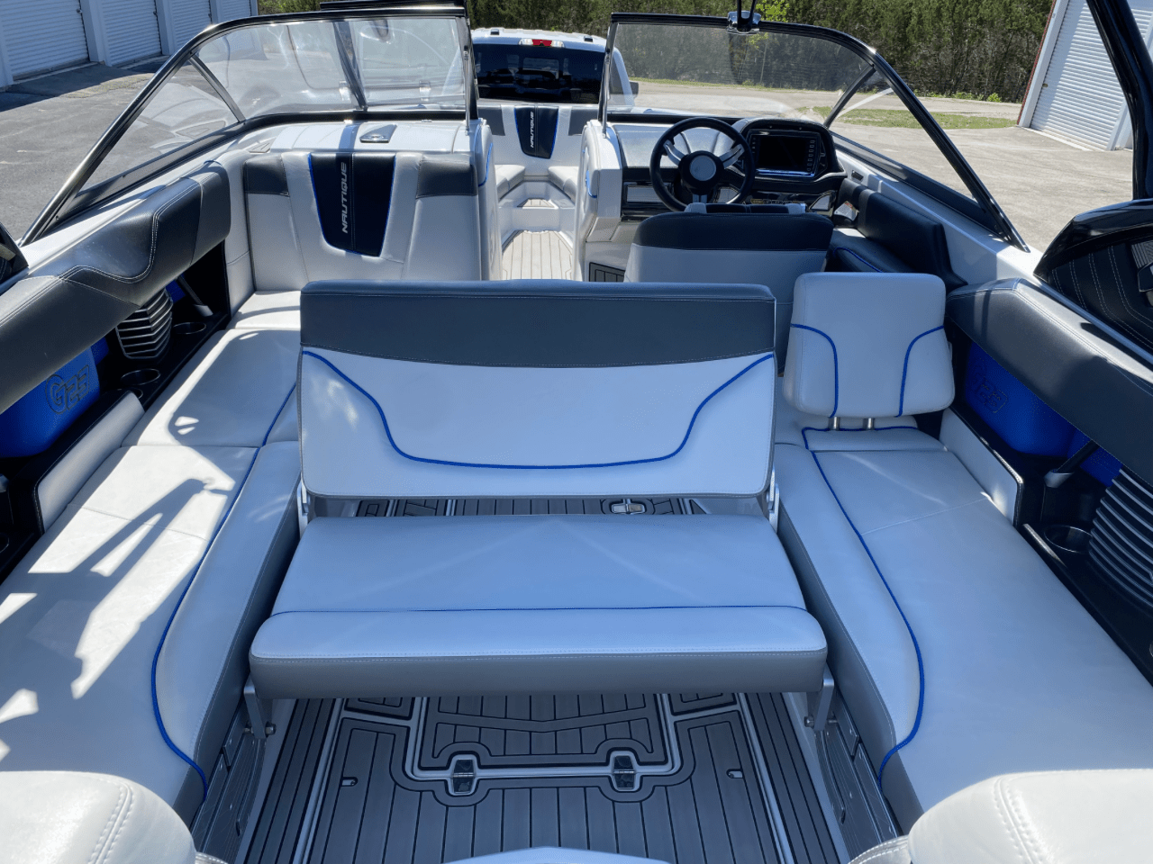 2013 Nautique G23