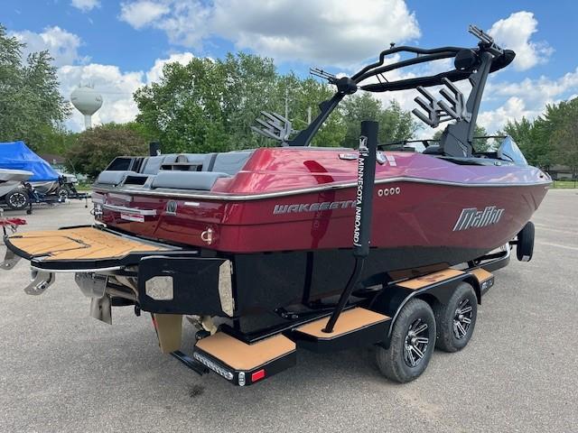 boat.Title