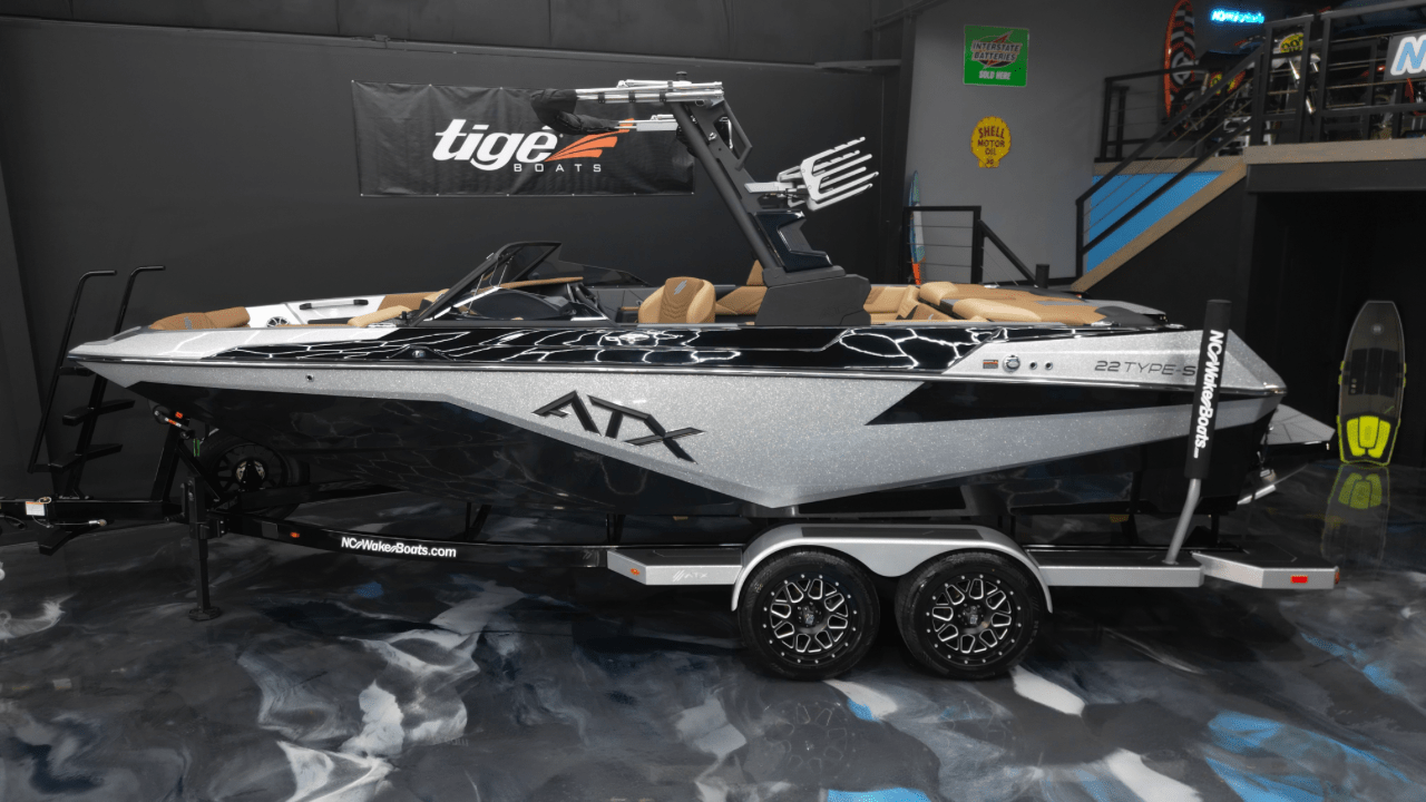 boat.Title