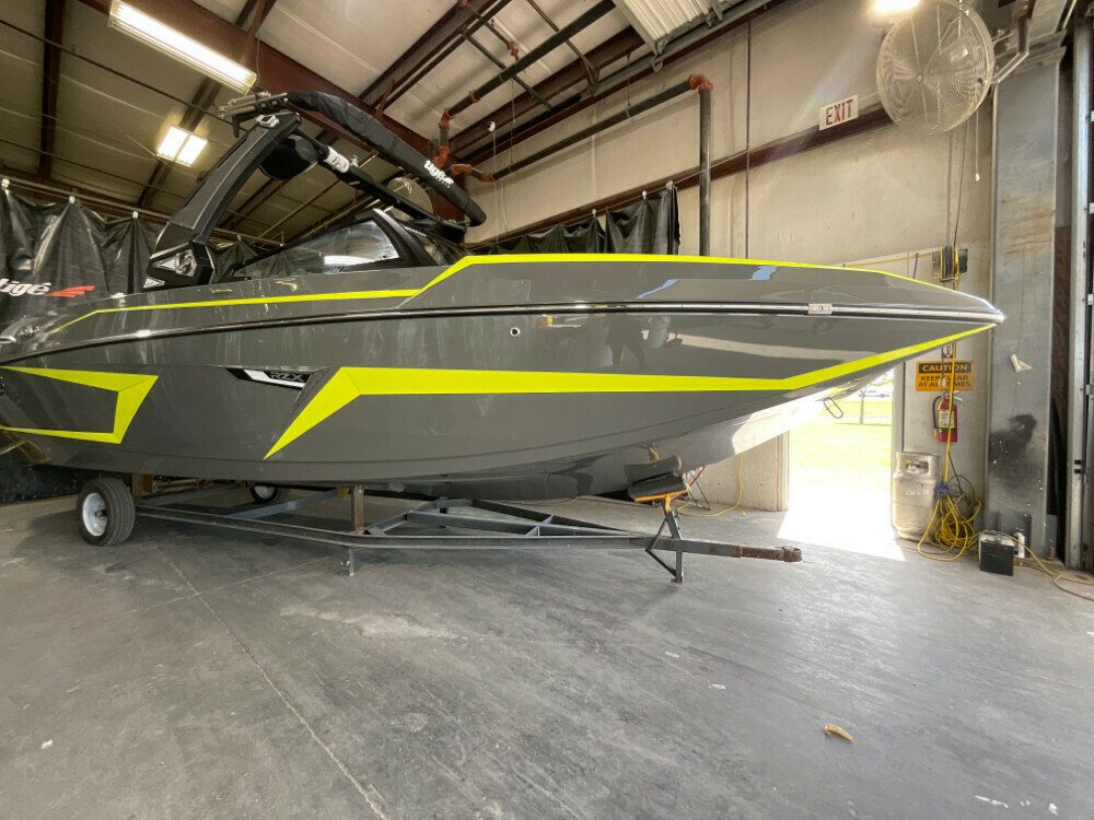 2024 TIGE 24 RXZ LOADED DUAL SUBS and Thruster
