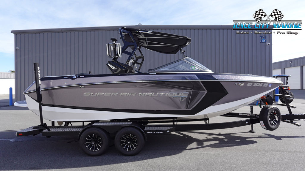 boat.Title
