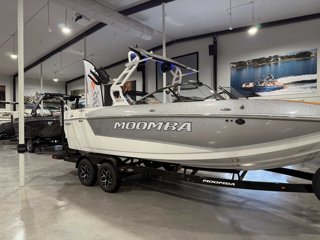 2025 MOOMBA Mojo