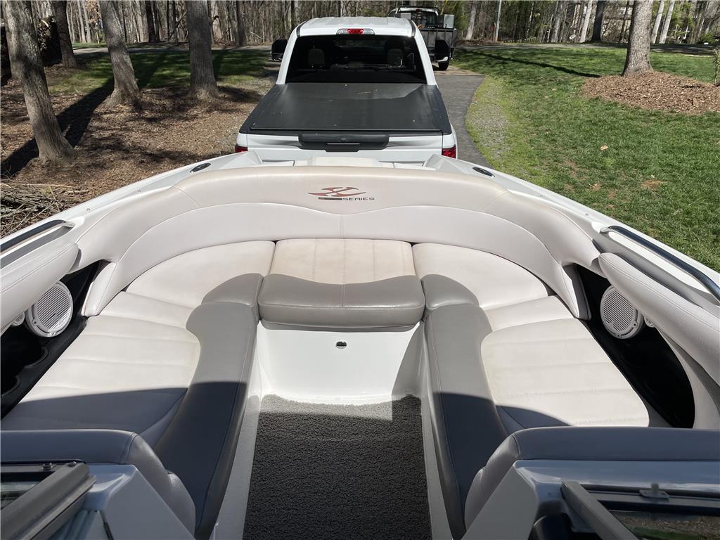2006 Mastercraft X80 with twin MCX 350’s