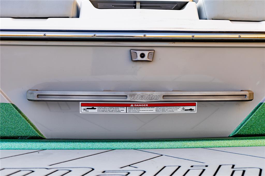 2024 Malibu 22 LSV