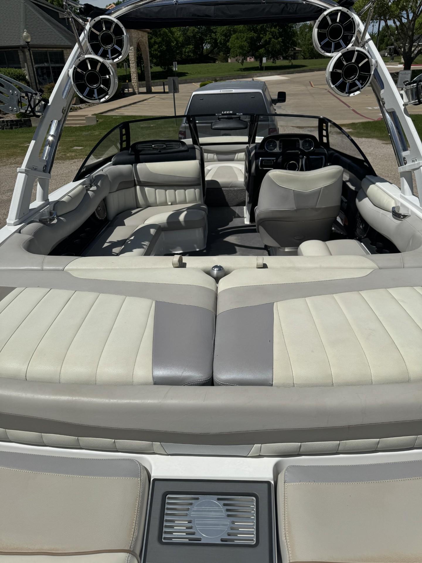 2012 Malibu 22 MXZ