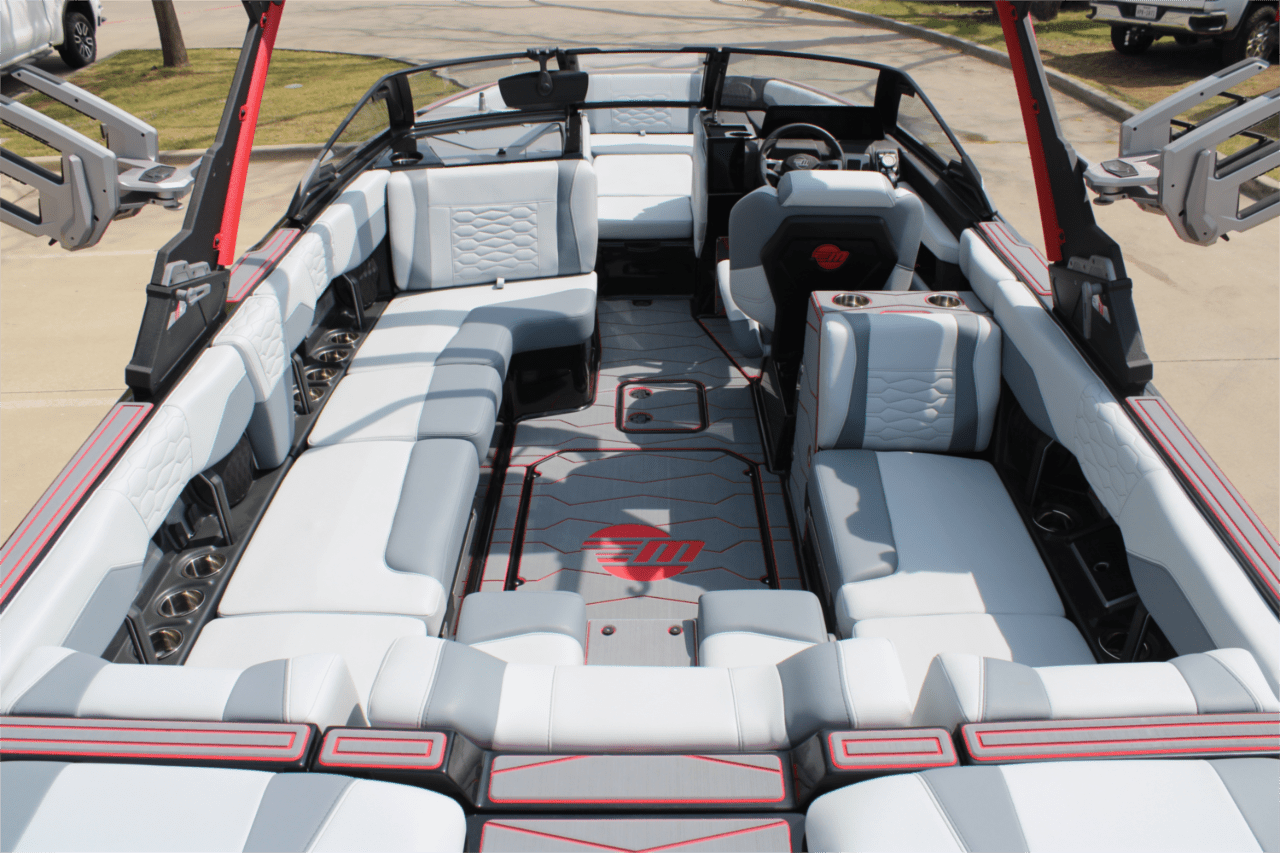 2025 Malibu 24 MXZ