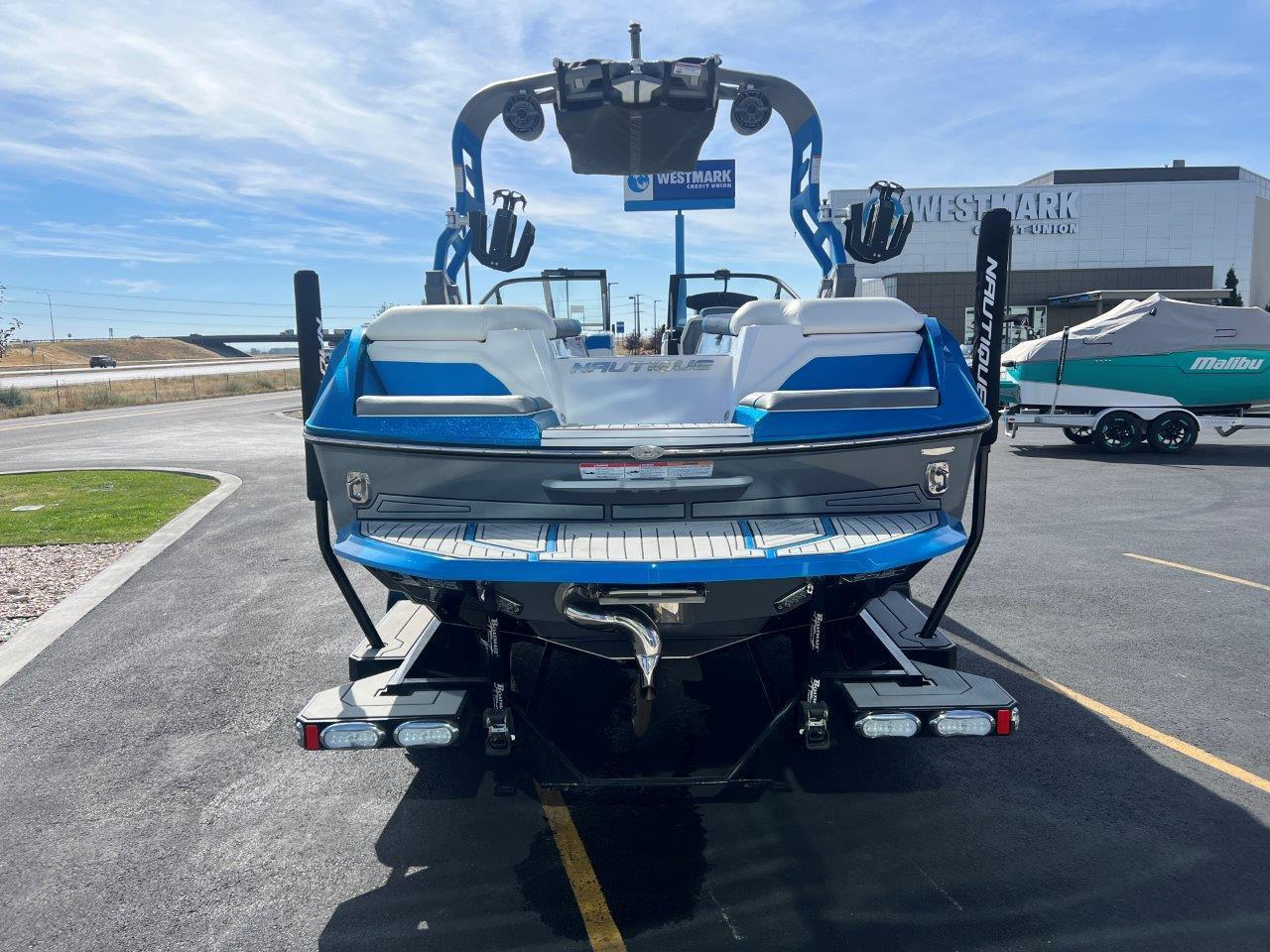 2020 Nautique G23
