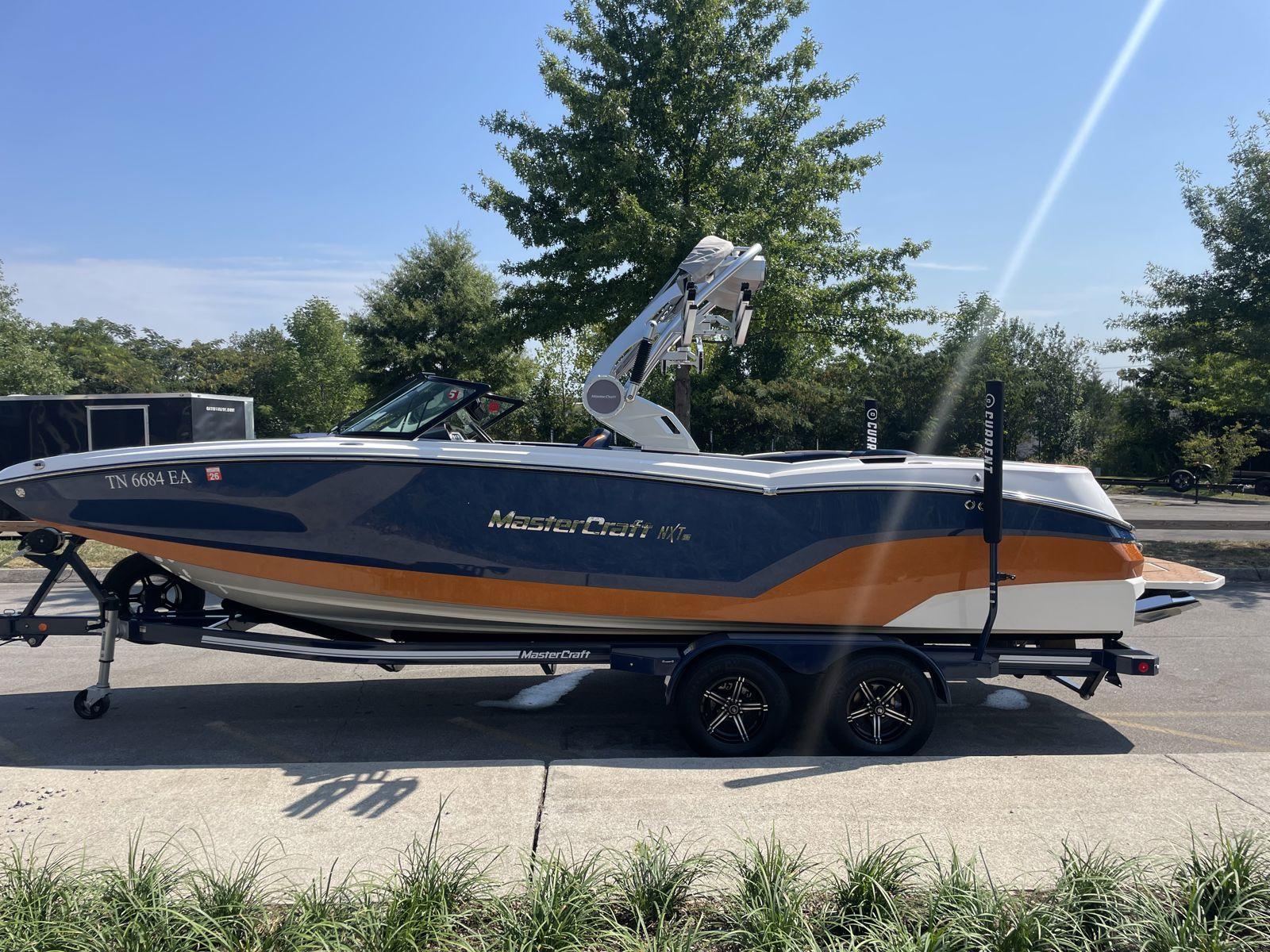 2021 MasterCraft NXT24