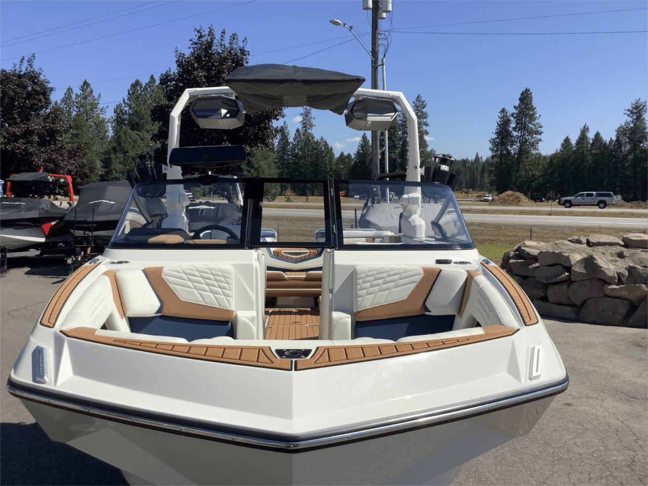 2024 Nautique G23