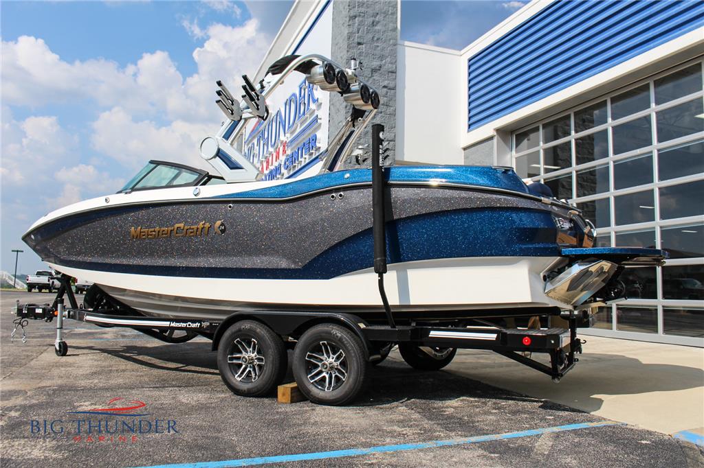 2022 MasterCraft X24
