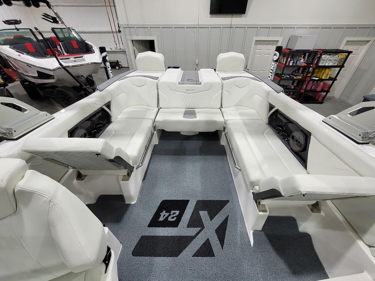 2024 MasterCraft XT24
