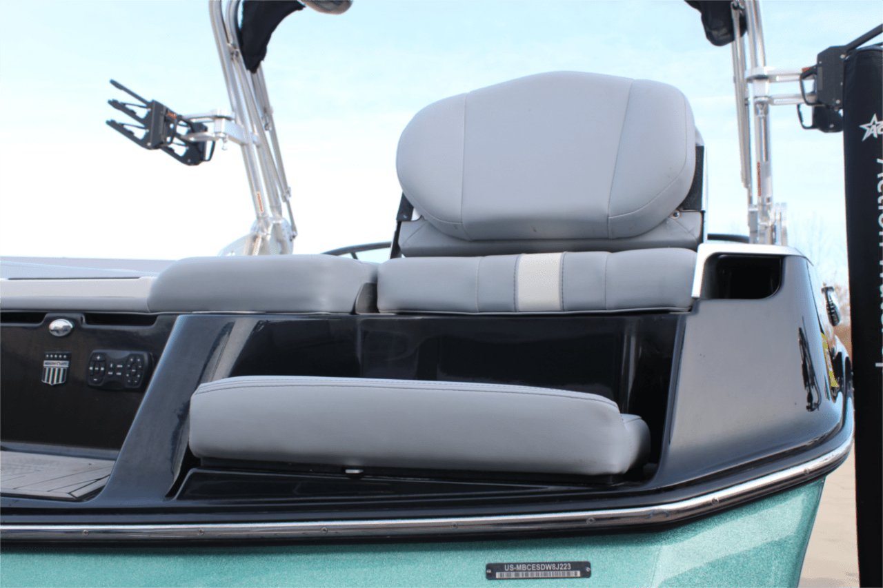 2023 Mastercraft XT23