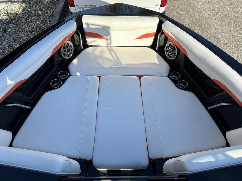 2022 Axis T250
