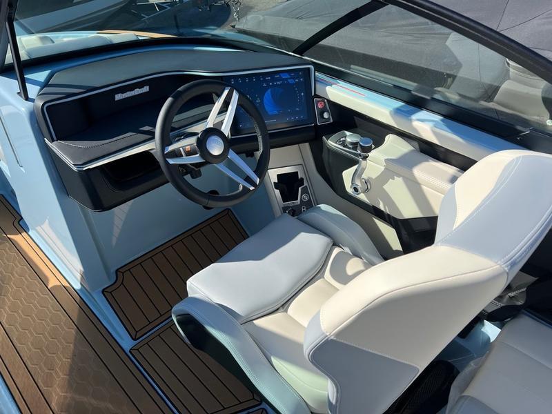 2025 MasterCraft XT20