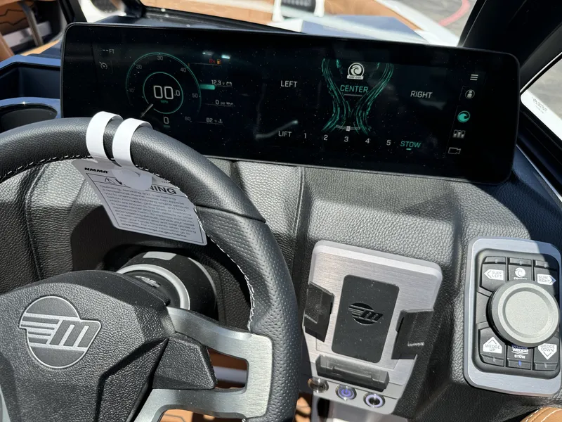 2025 Malibu 23 MXZ