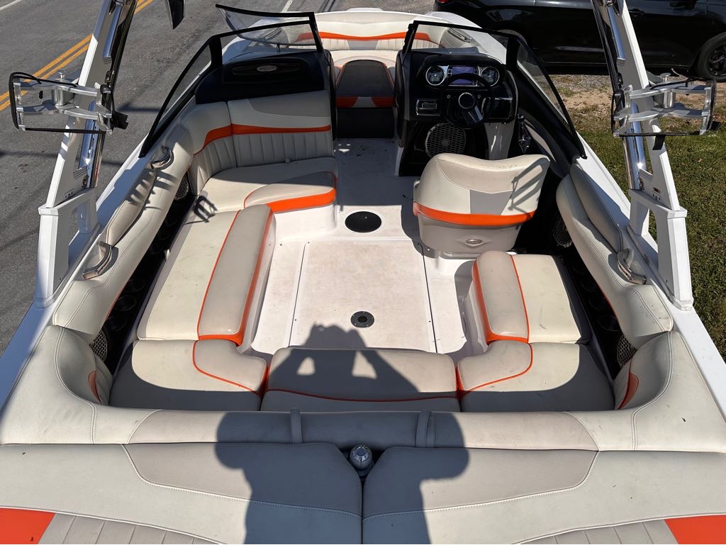 2014 Malibu Boats Wakesetter 22 MXZ