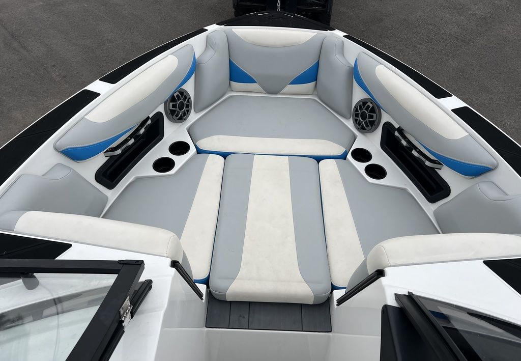 2021 Axis Wake Research T23