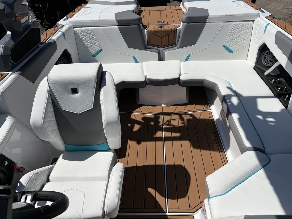 2025 Nautique GS20