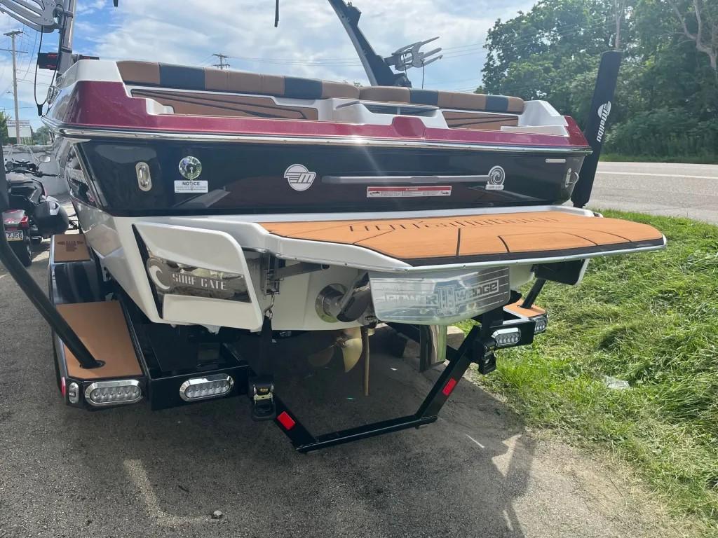 2024 Malibu 21LX