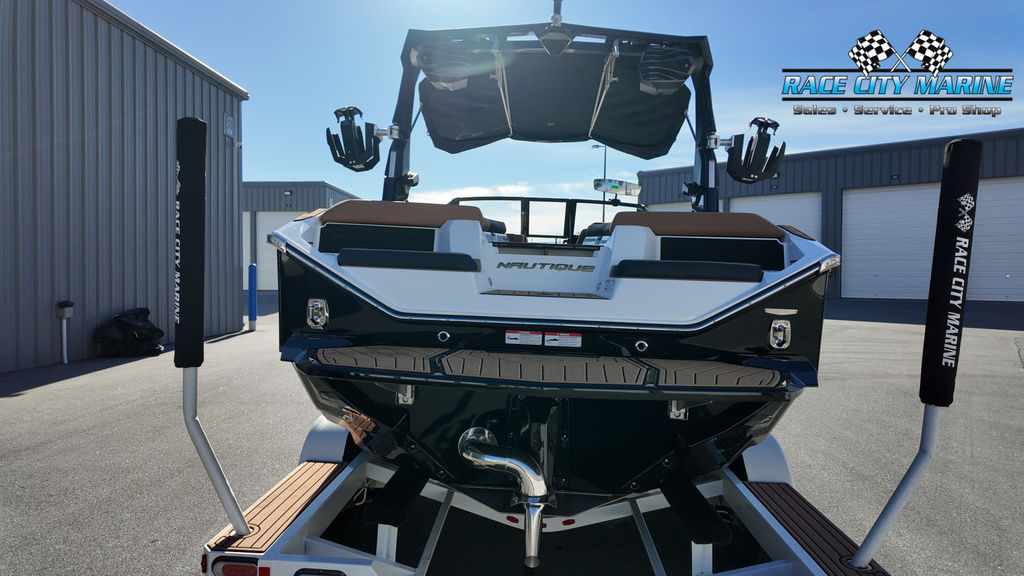 2025 Nautique S21