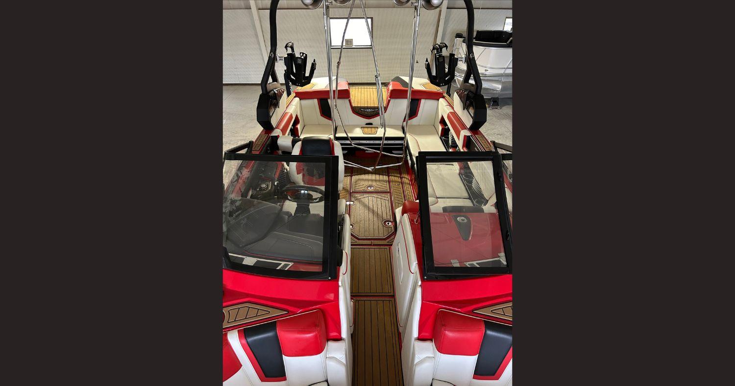 2019 Nautique G23