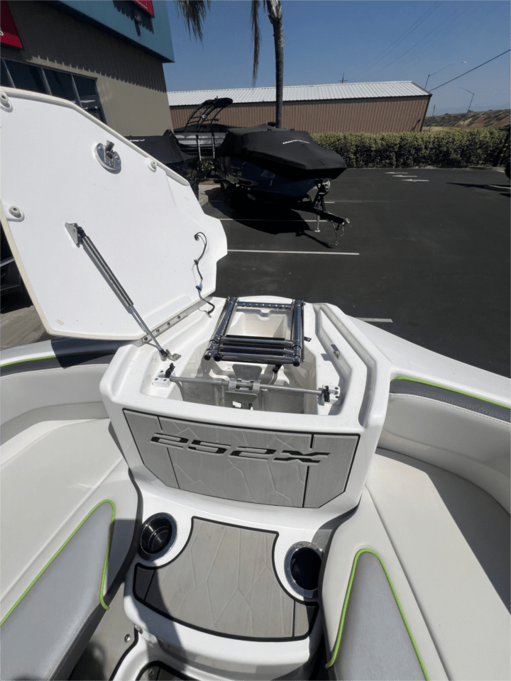 2021 Yamaha 252XE