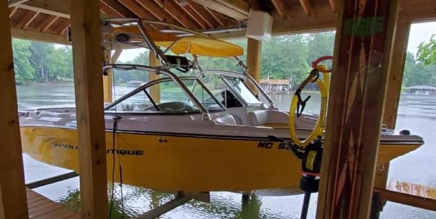 2006 Super Air Nautique 220 Team Edition